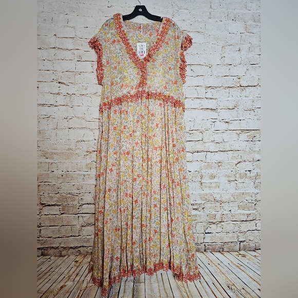Free People Dresses & Skirts - NWT Free People Confetti Combo Melania Midi Dress Large